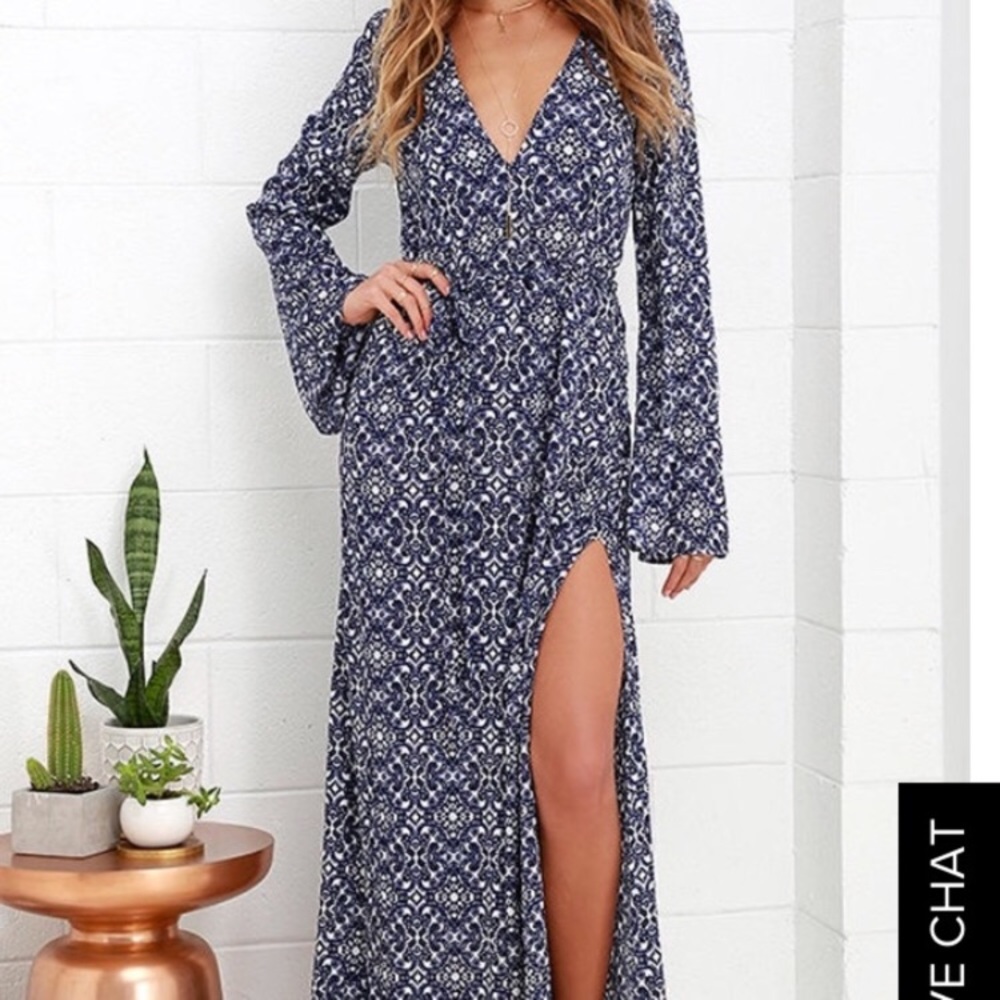 Lulu’s MANDALA DAYDREAM BLUE PRINT MAXI DRESS